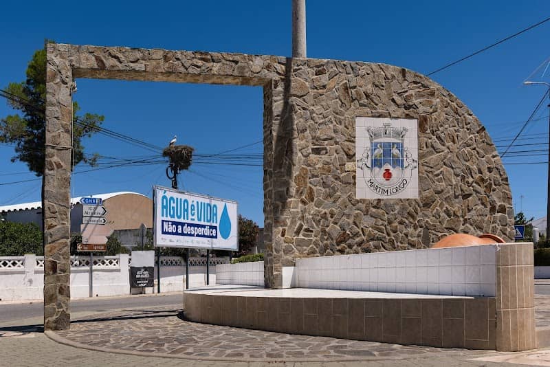 Rotunda Martim Longo - Image 1