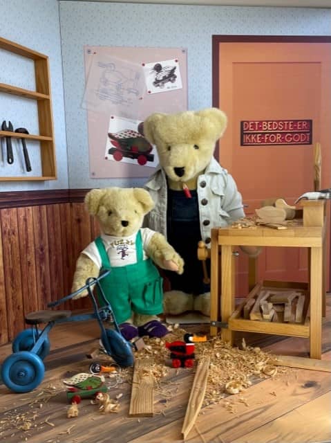 Teddy Bear Art Museum - Image 1