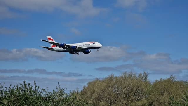 Horton Rd - Heathrow Airport Plane Spotting Area - Image 2
