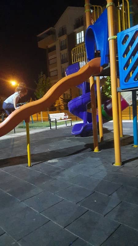Mahonya Parkı - Image 1