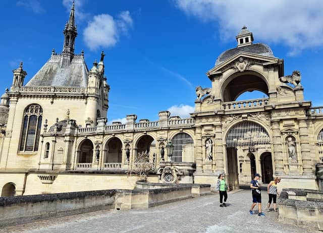 Chantilly - Image 2