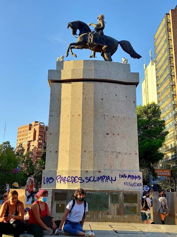 San Martin Monument - Image 1