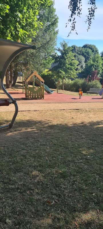 Public Garden - Image 1