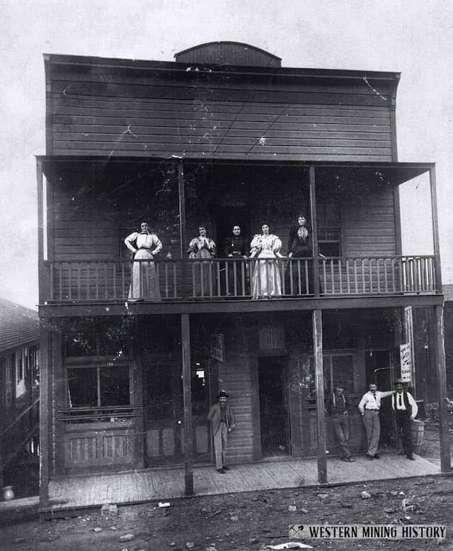 Haunted History Walking Ghost Tour - Image 2