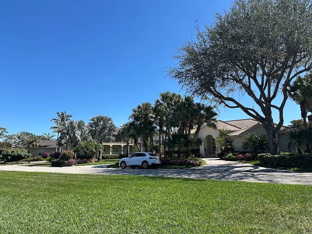 Manatee Cove - Image 2