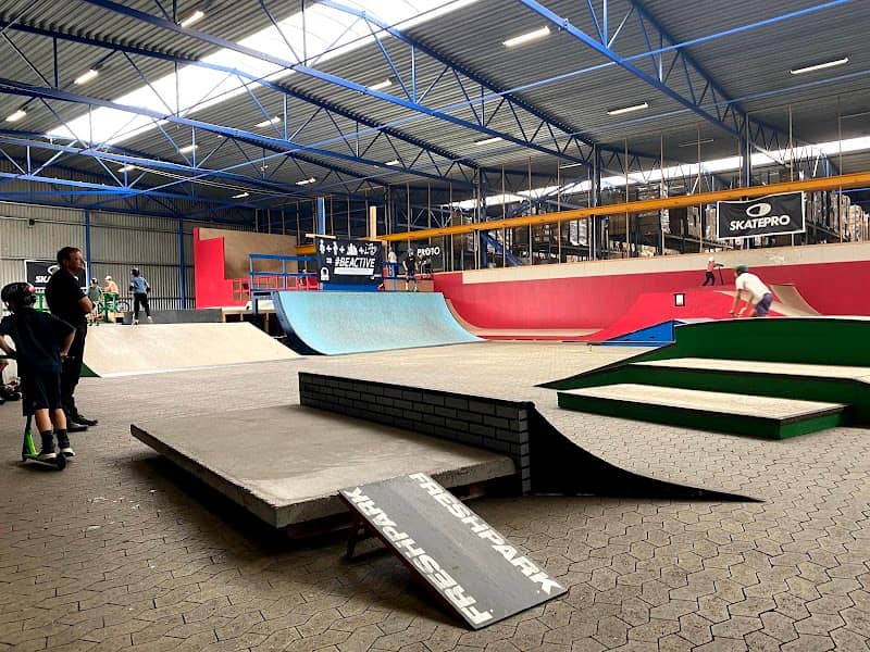 Omega Skate Hal - Image 1