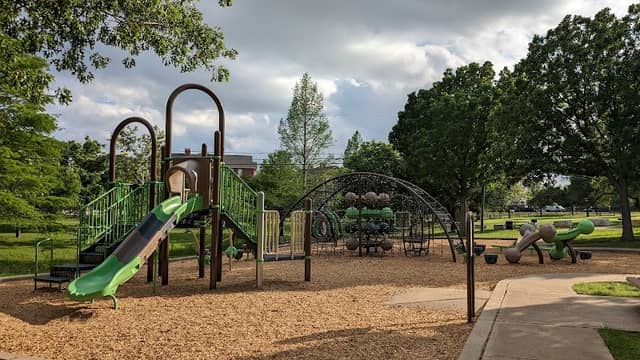 Kinningham Park - Image 2