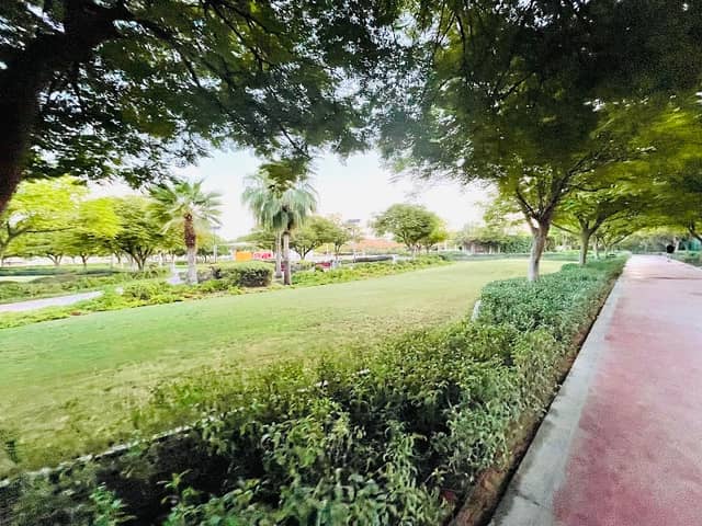 Oud Mateena Park 1 - Image 1