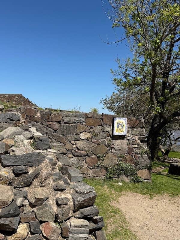 Puerta de la ciudadela - Image 1