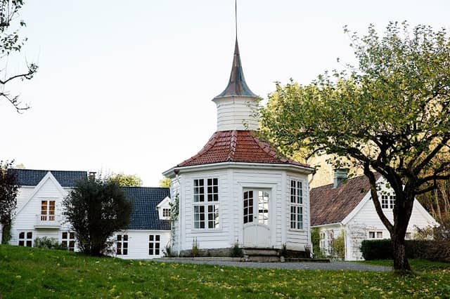 Alvøen Manor - Image 1