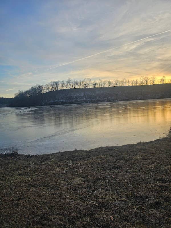 Lake Linvlille Park - Image 2