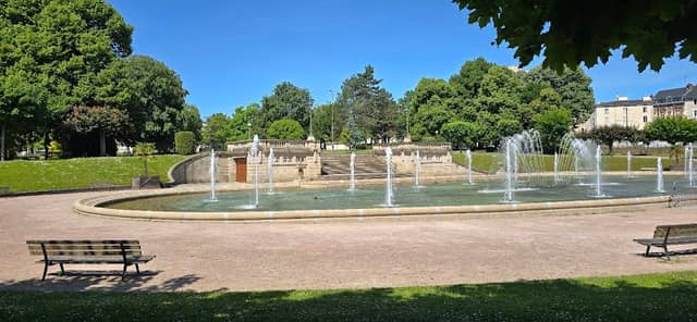 Grand bassin du Champs de Juillet - Image 2