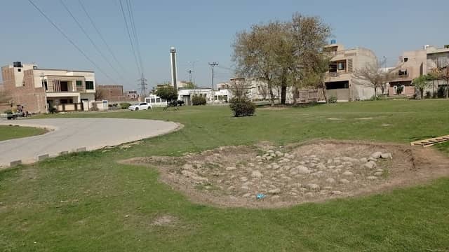 Eden Valley E Block Park - Image 1