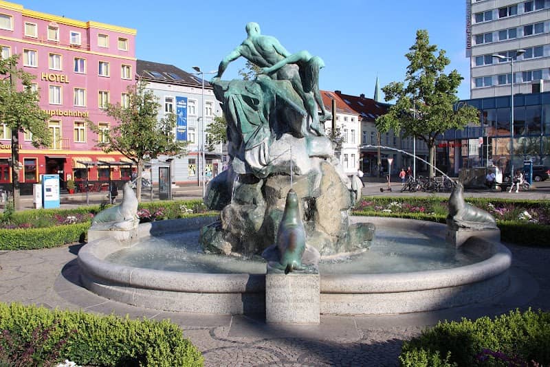 Brunnen "Rettung aus Seenot" - Image 1