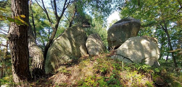 Jangsu Rock - Image 1