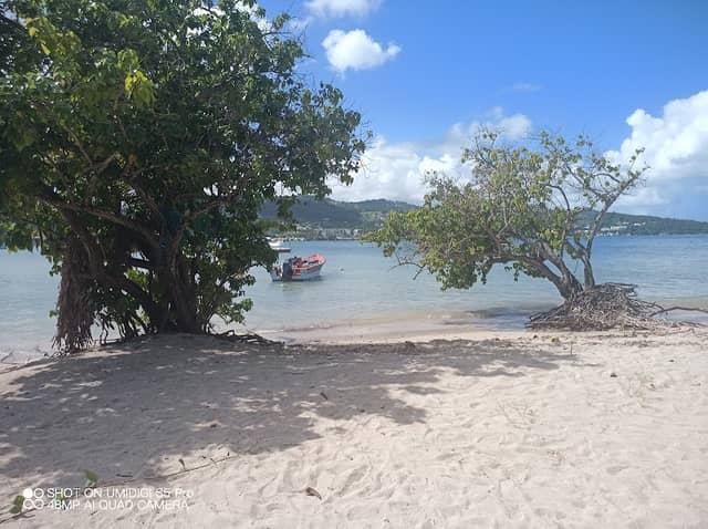 Plage de l'Autre Bord - Image 1