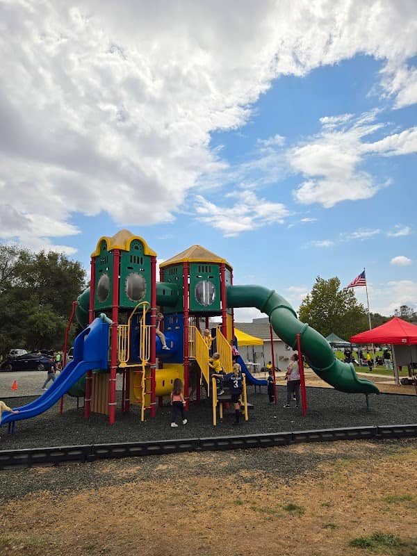 Charles Howard Park - Image 2