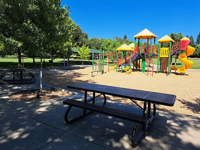 Breen Park - Image 3