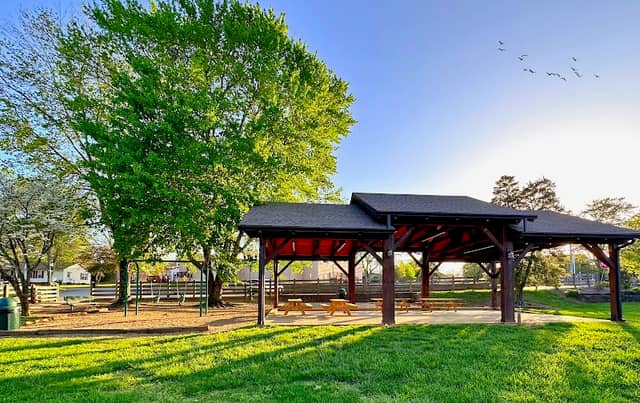 Mayor's Park, Young Harris - Image 1