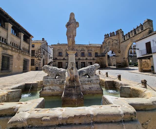 Fuente de los Leones - Image 3