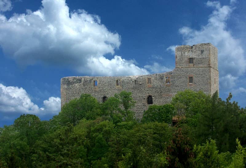 Radyně Castle - Image 1