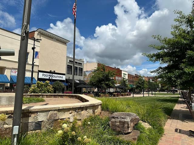 Hickory Veterans Memorial - Image 1