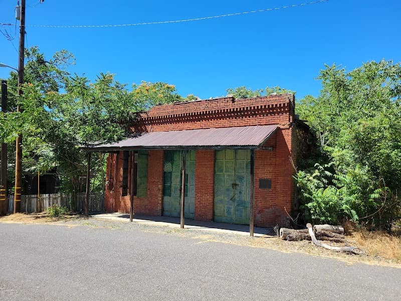 Old Chinese Camp Town - Image 1