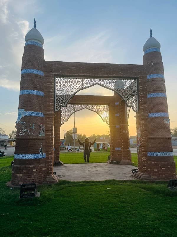 Multan Chuburji - Image 1