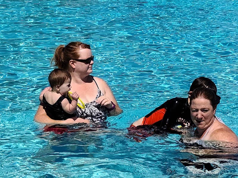 Kindred Swimming Pool - Image 1