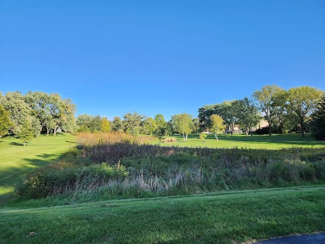 Mending Wall Park - Image 2