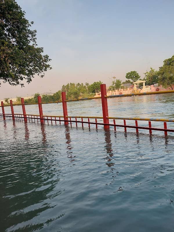 Chaudhary Charan Singh Ghat - Image 1