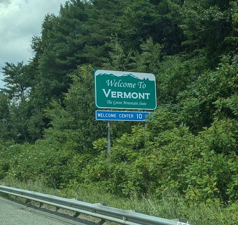 Welcome to Vermont sign - Image 1
