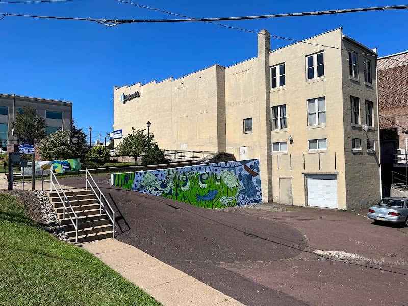 River Oyster Mural - Image 2