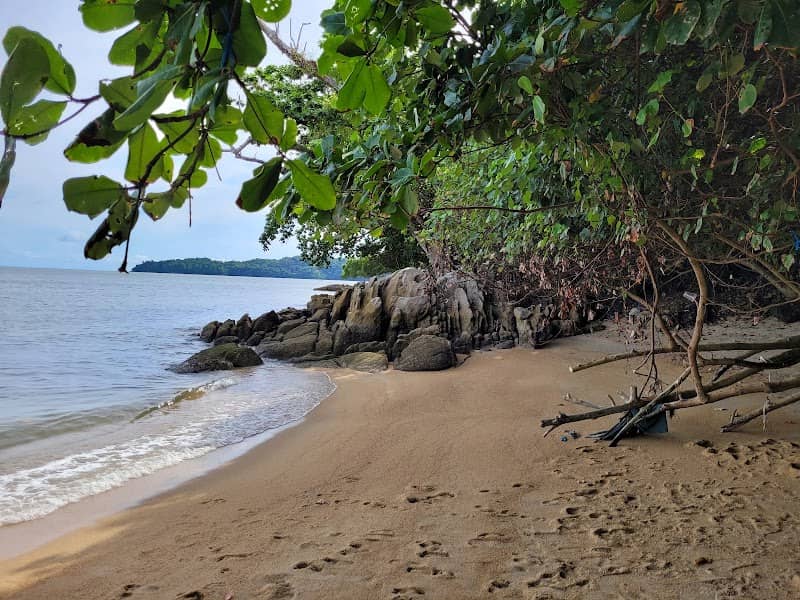 Gemuruh Beach - Image 2