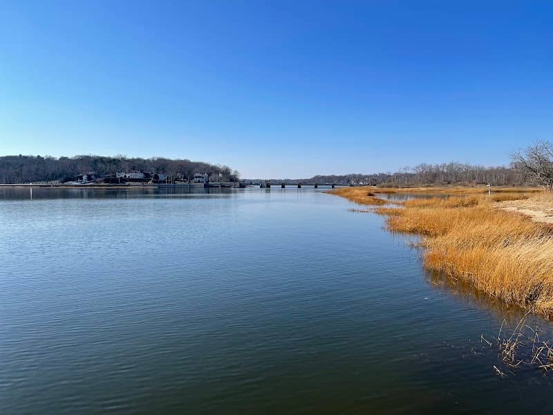 West Harbor Beach Memorial Park - Village Of Bayville - Image 4