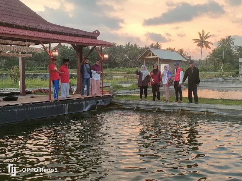 KOI PARK BLITAR - Image 1