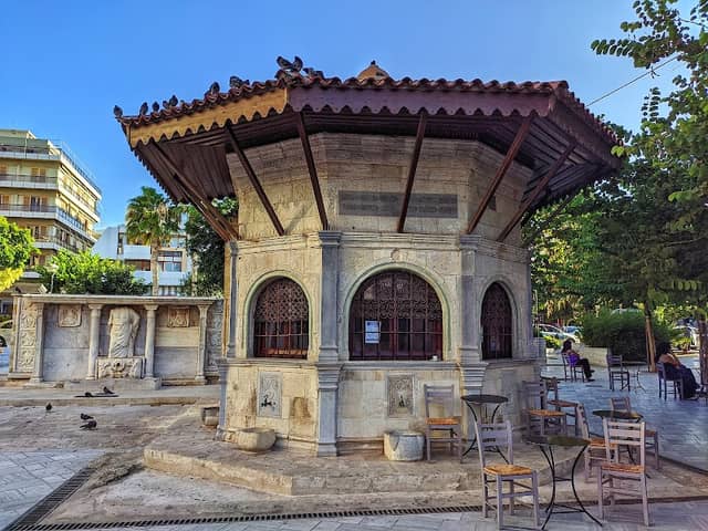 Kornarou Square - Image 2