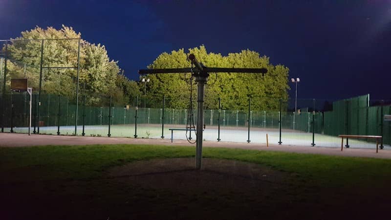 Edgwick Park - Image 1