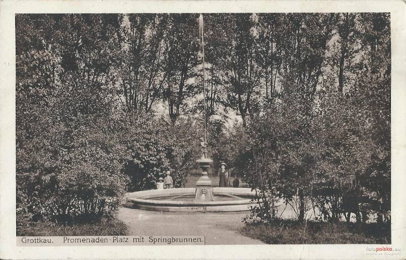 Park przy cmentarzu - Image 1