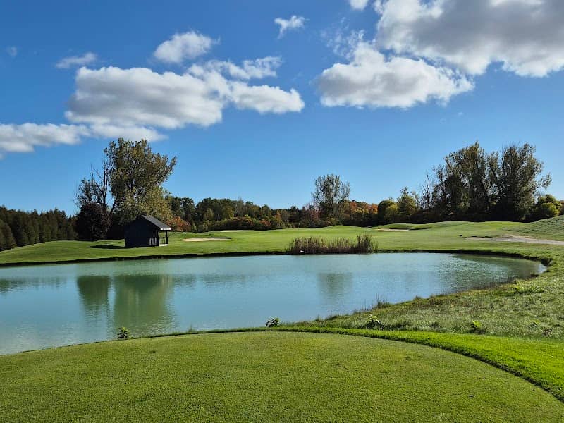 Stonehenge Golf Club - Image 1