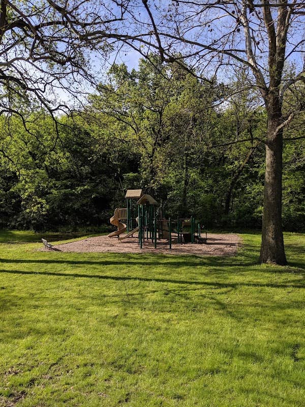 Emma McCarthy Lee Park - Image 2