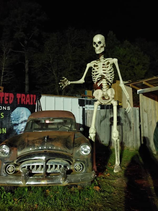 Nightmares Haunted Trail - Image 1