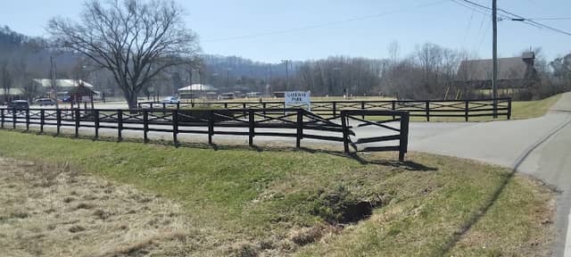 Gateway Park - Image 2