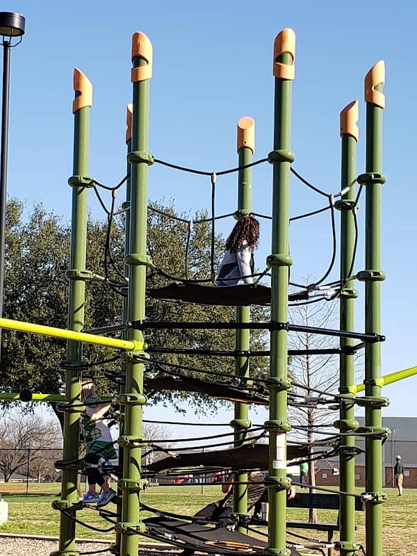 Custer Park - Image 1