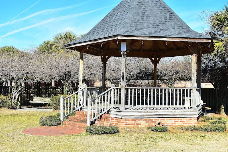 Hampton Downtown park - Image 1
