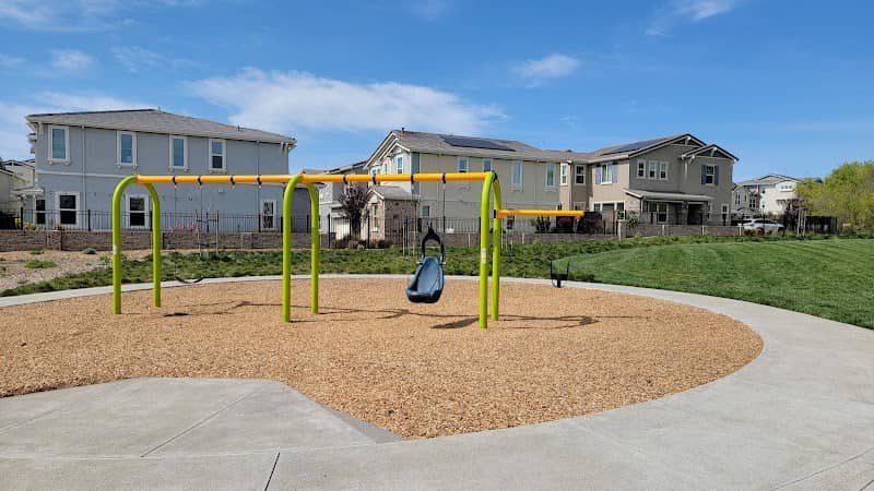 Clover Park - Image 1