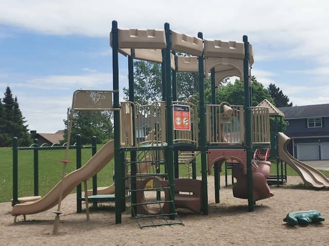 Grove Hamlet Park - Image 1