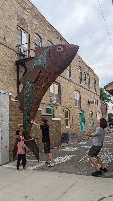 Art Alley - Image 1