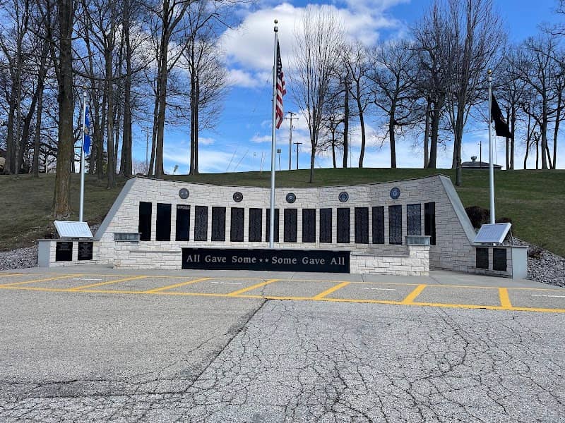 Mayville Veterans Memorial - Image 2