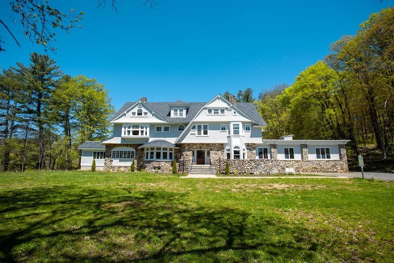 The Hartness House - Image 1